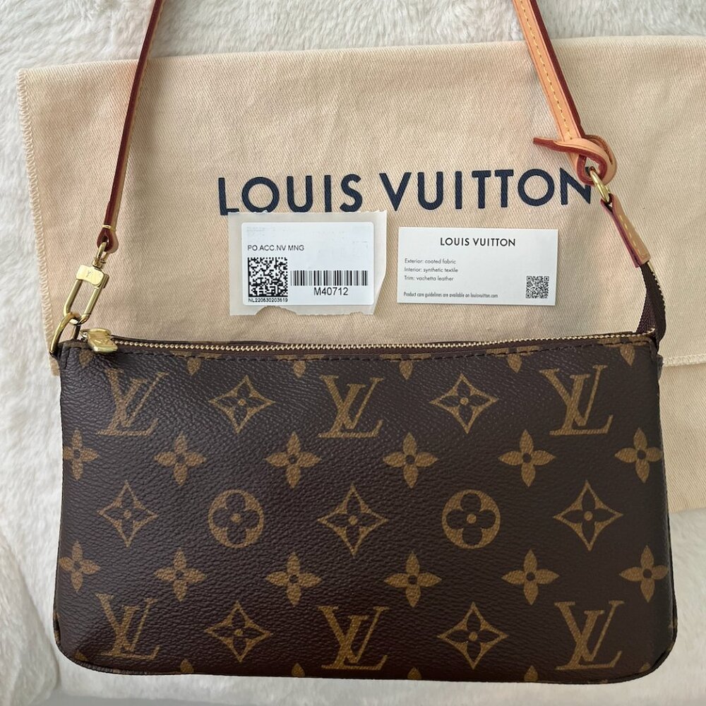 Louis Vuitton Pochette Accessoires w/ Tags PERFECT CONDITION